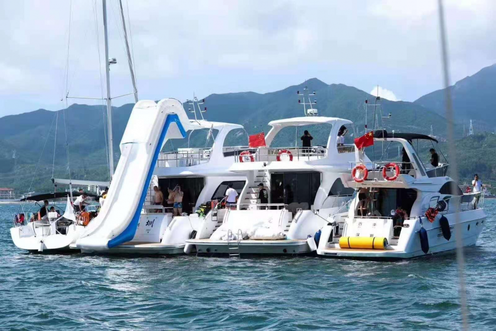 游艇团建